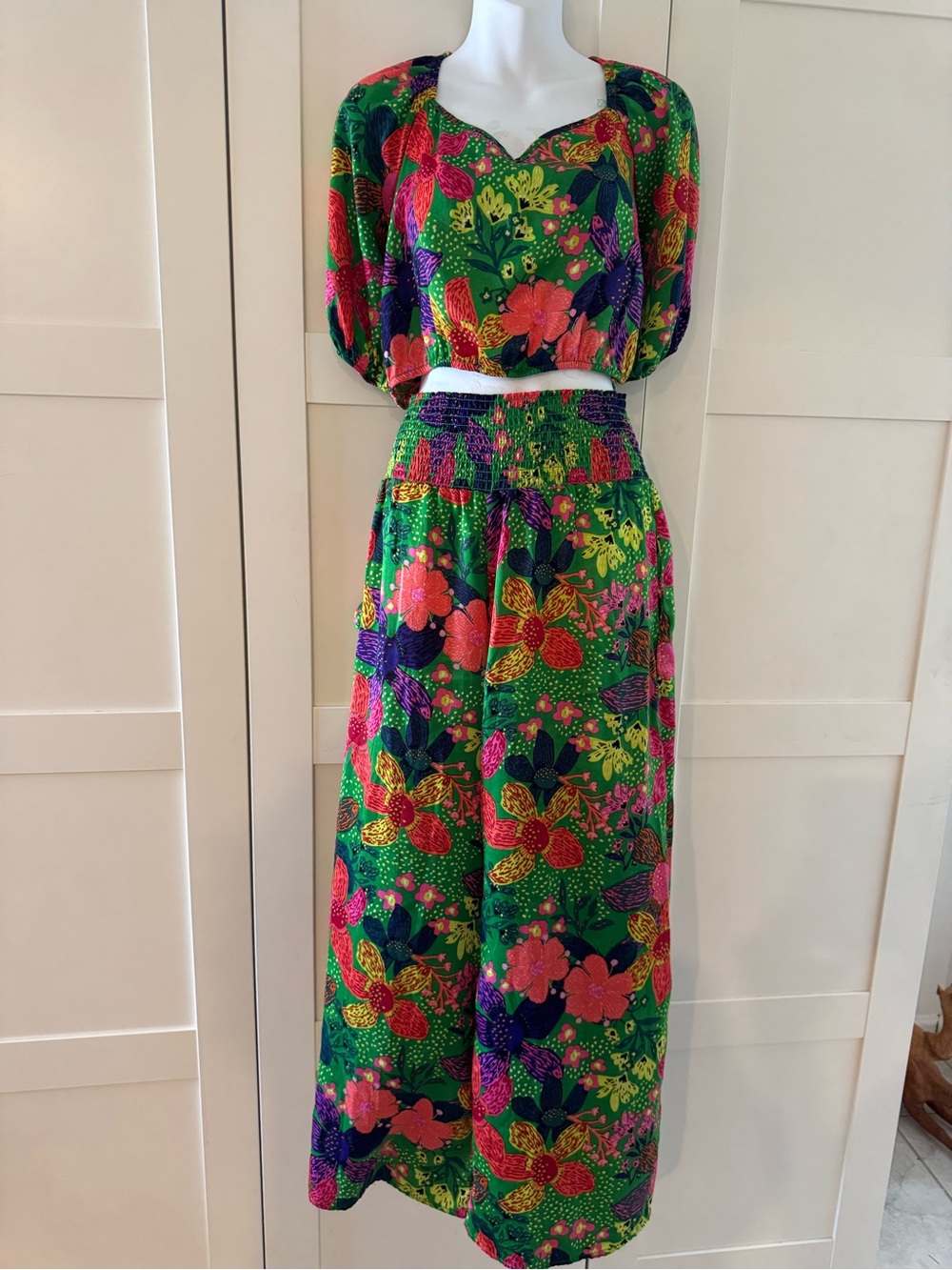 Sienna Sky Green Floral Wide-Leg Pants with Multicolor Blooms